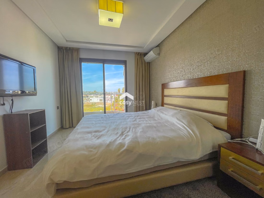 Hermoso apartamento en alquiler en el Triángulo de Oro. 2 habitaciones agradables. Amueblado