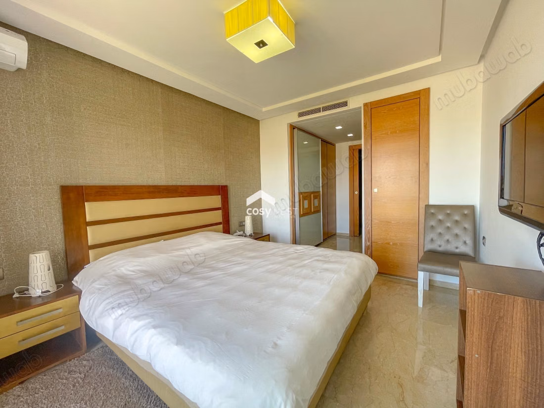 Hermoso apartamento en alquiler en el Triángulo de Oro. 2 habitaciones agradables. Amueblado