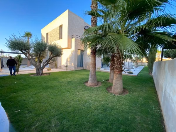 Une Villa moderne meublée sur Atlas Nakhil