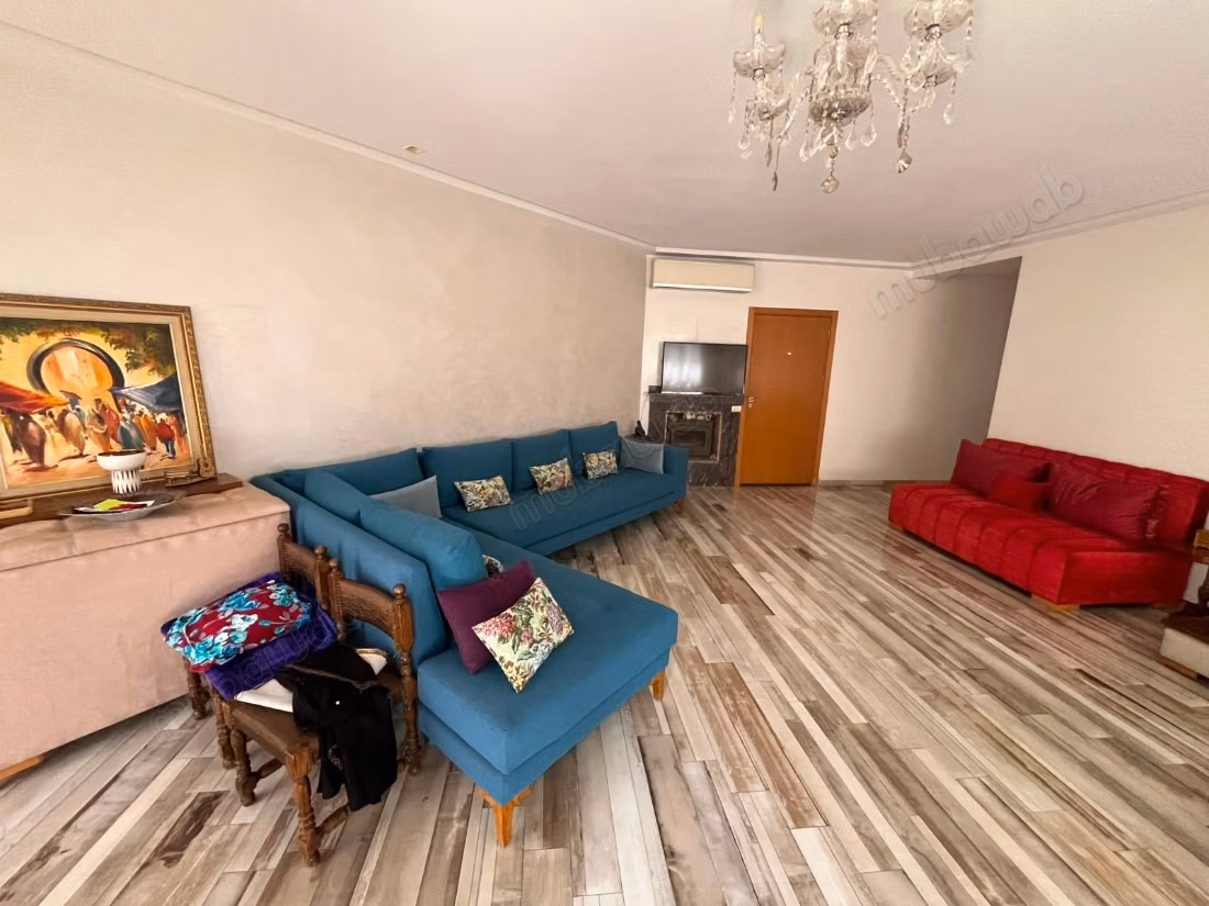 Apartment for sale in Ferme Bretonne Hay Arraha. 3 pleasant rooms. With elevator