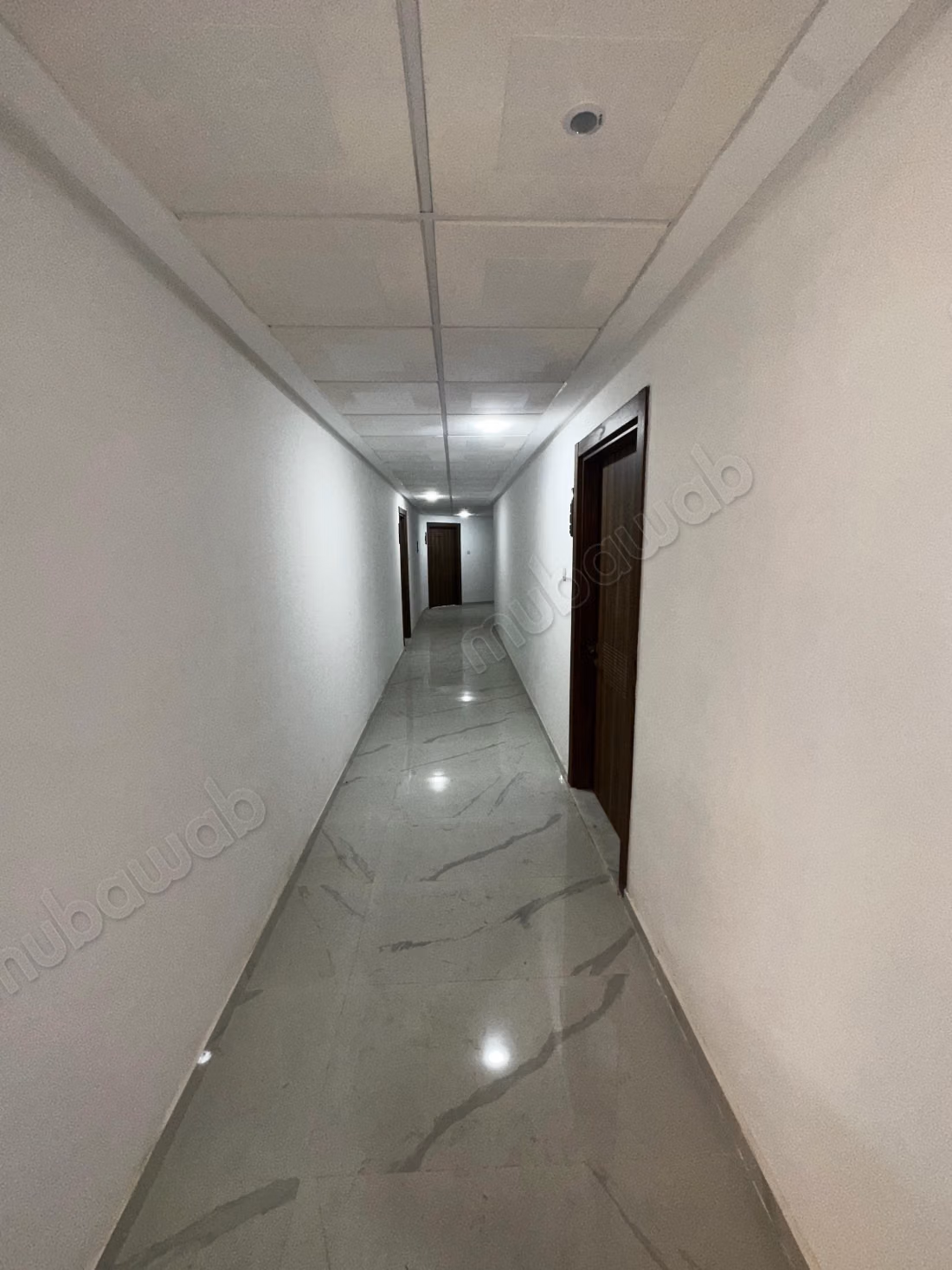 85m² Kantoor te huur in Haute Founty met parkeren