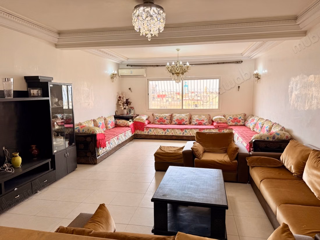 Vente d'un bel appartement en Centre. 4 pièces. Antenne parabolique, résidence sécurisée — 3