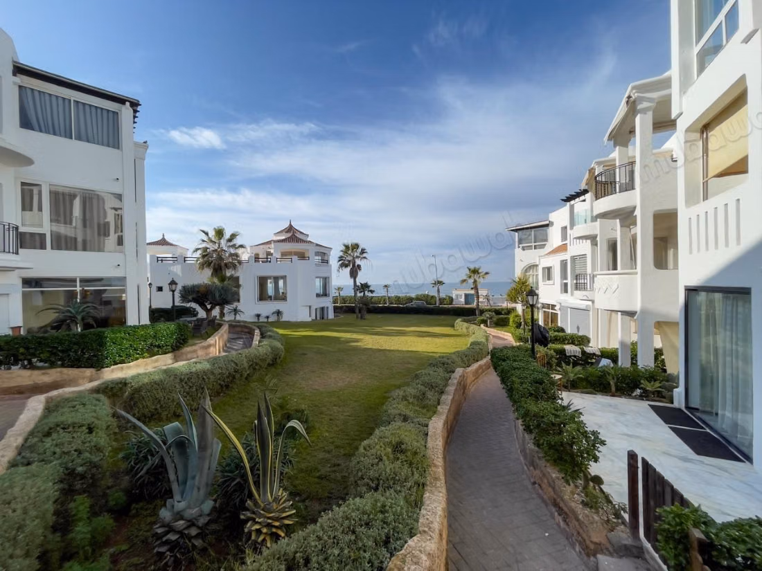 DAR BOUAZZA: Location Appartement RDJ Vue Mer