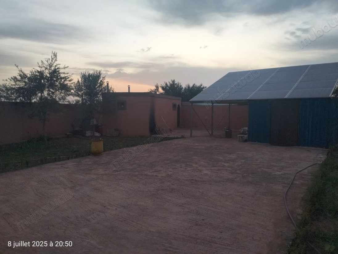 Luxury house for sale on Route de Ouarzazate. 3 beautiful bedrooms