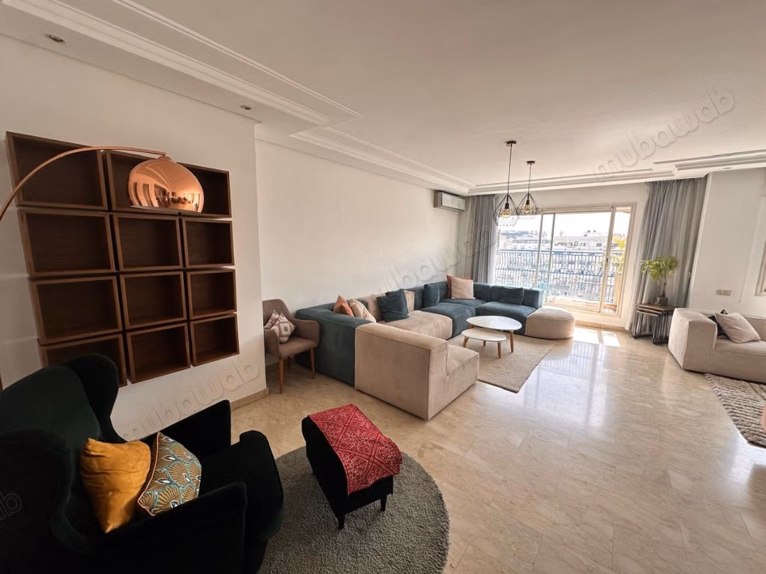 Affitta questo appartamento a CIL Hay Salam. 5 camere confortevoli. Ben arredato