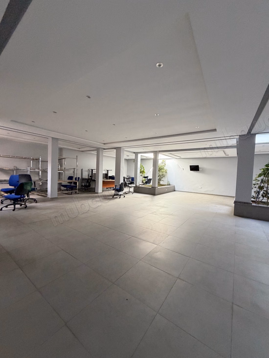 Mooie kantoren te huur in Sala el Jadida. Totale oppervlakte 700 m². Inbraakwerende deur en centrale verwarming