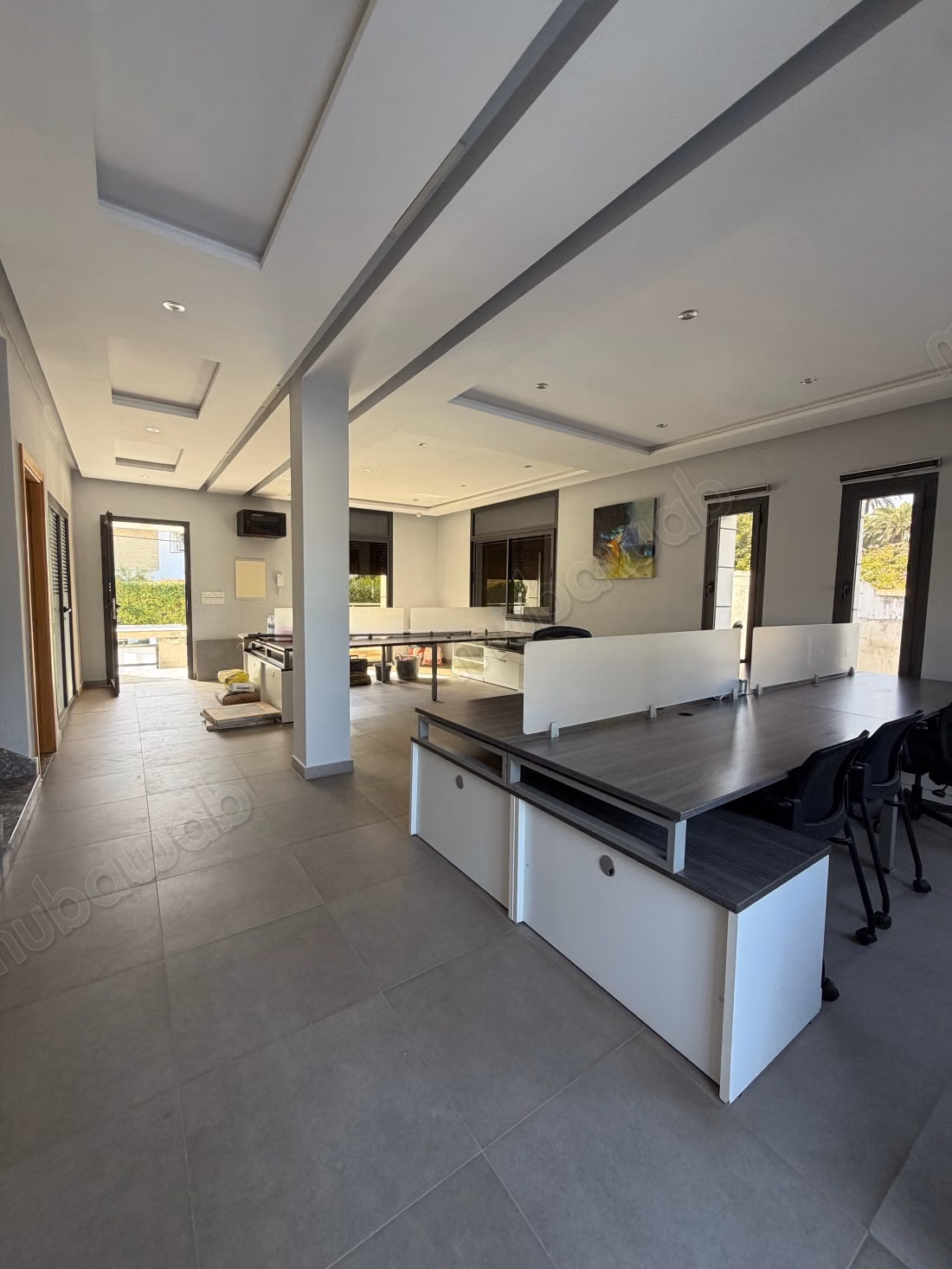 Mooie kantoren te huur in Sala el Jadida. Totale oppervlakte 700 m². Inbraakwerende deur en centrale verwarming