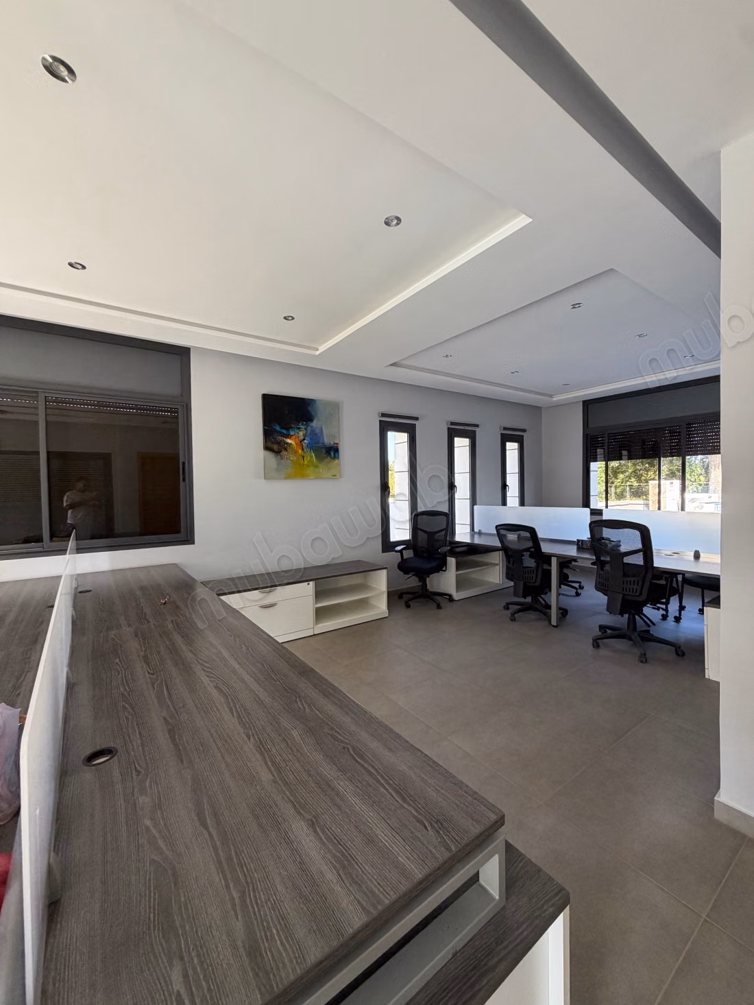 Mooie kantoren te huur in Sala el Jadida. Totale oppervlakte 700 m². Inbraakwerende deur en centrale verwarming