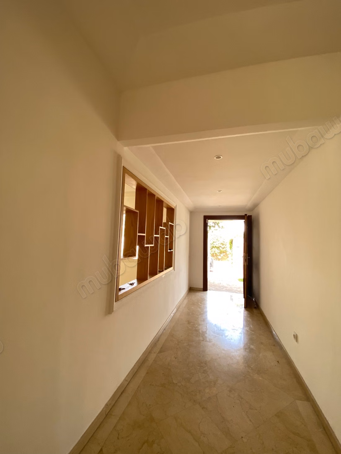 Luxury house for rent in Souissi. Area of 765 m². Beautiful terrace and garden