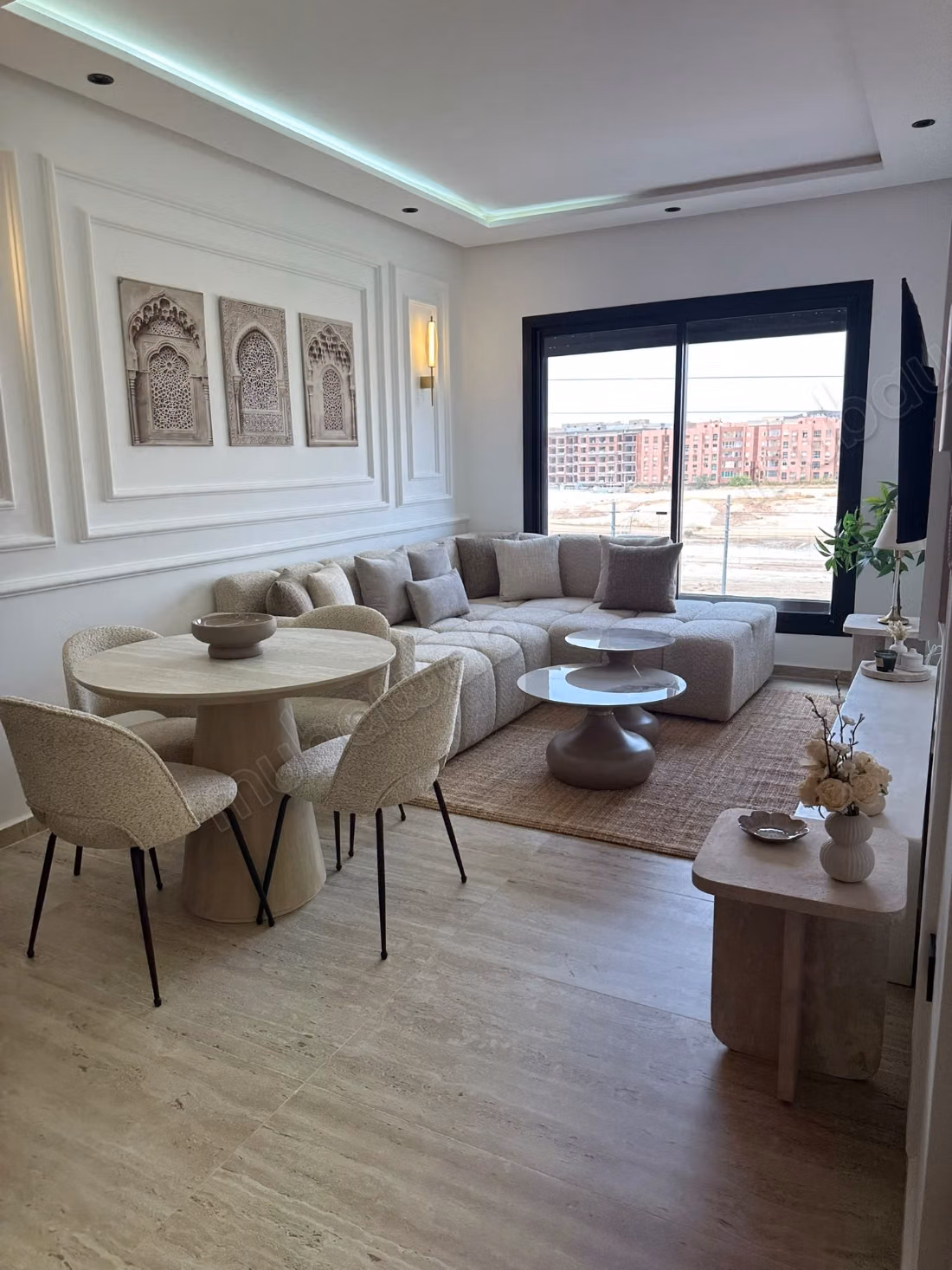 Appartement 2 chbres piscine proche gare