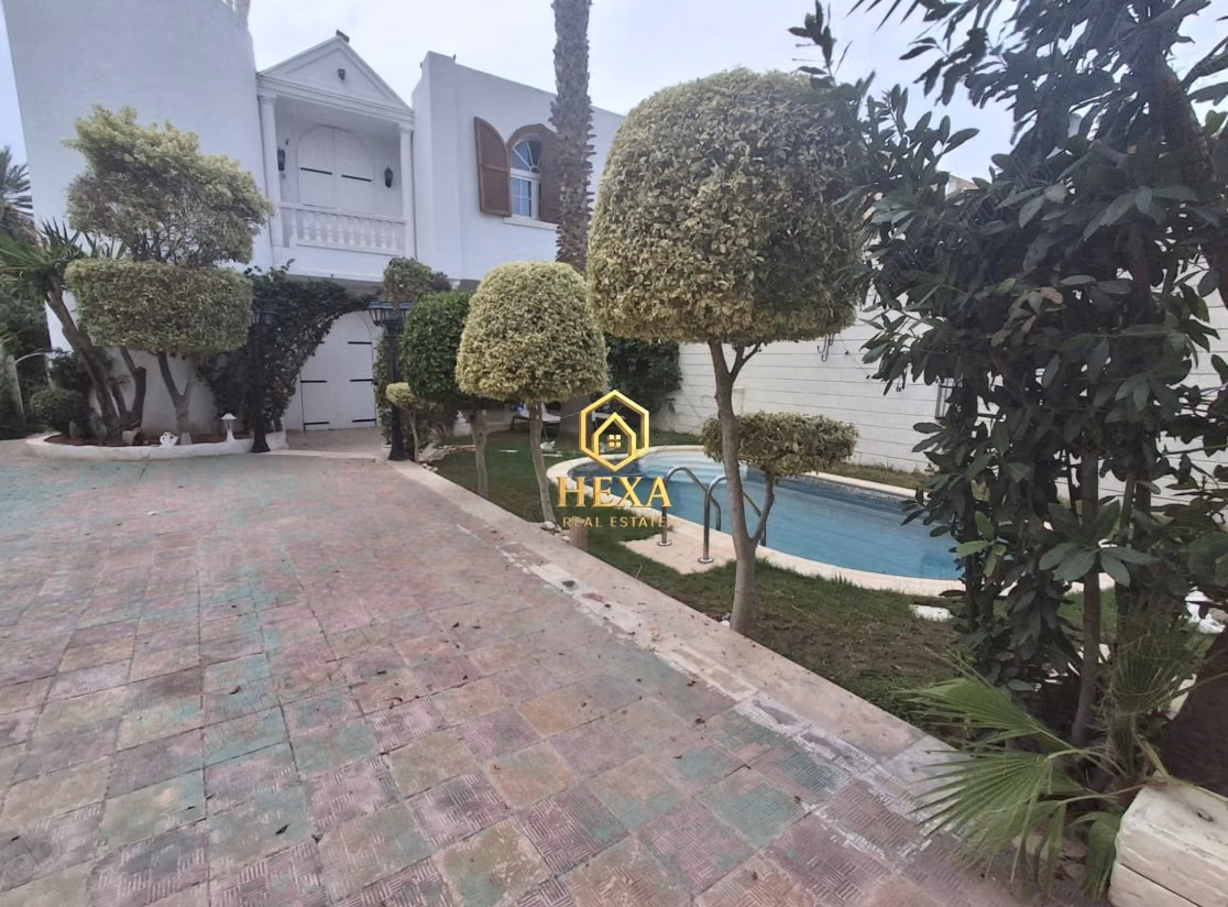 Villa S4 avec piscine à La Soukra