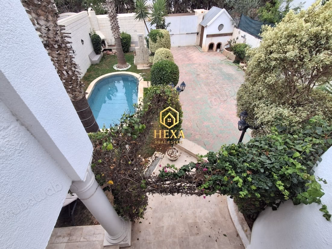Villa S4 avec piscine à La Soukra