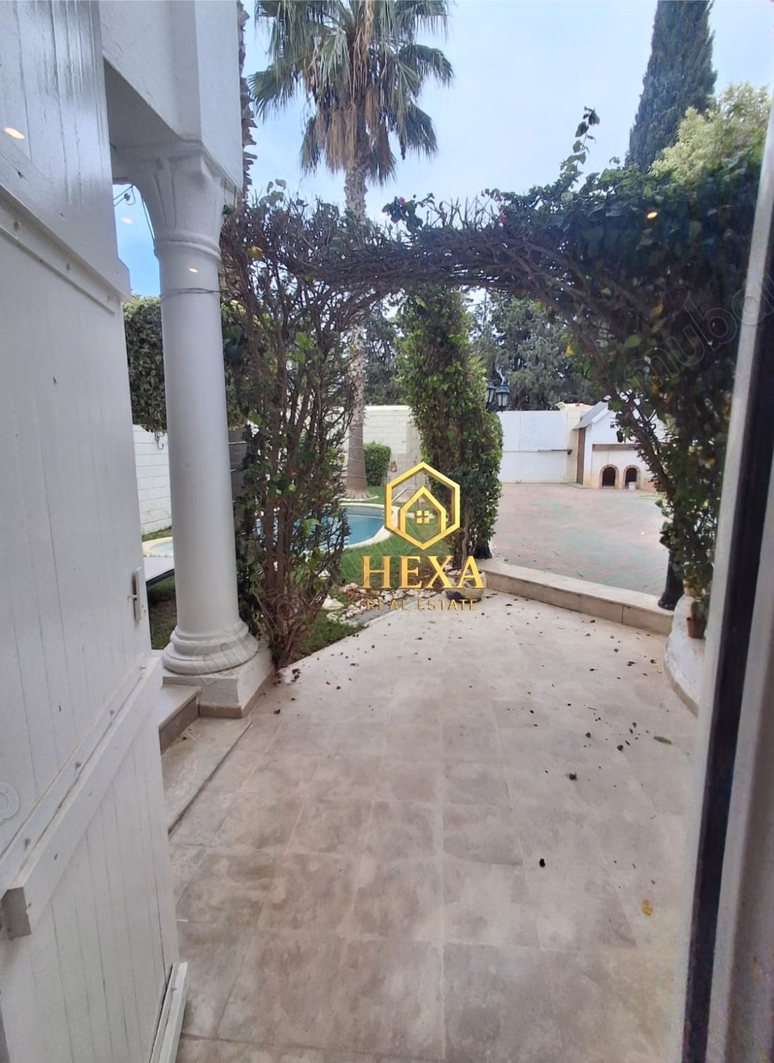 Villa S4 avec piscine à La Soukra