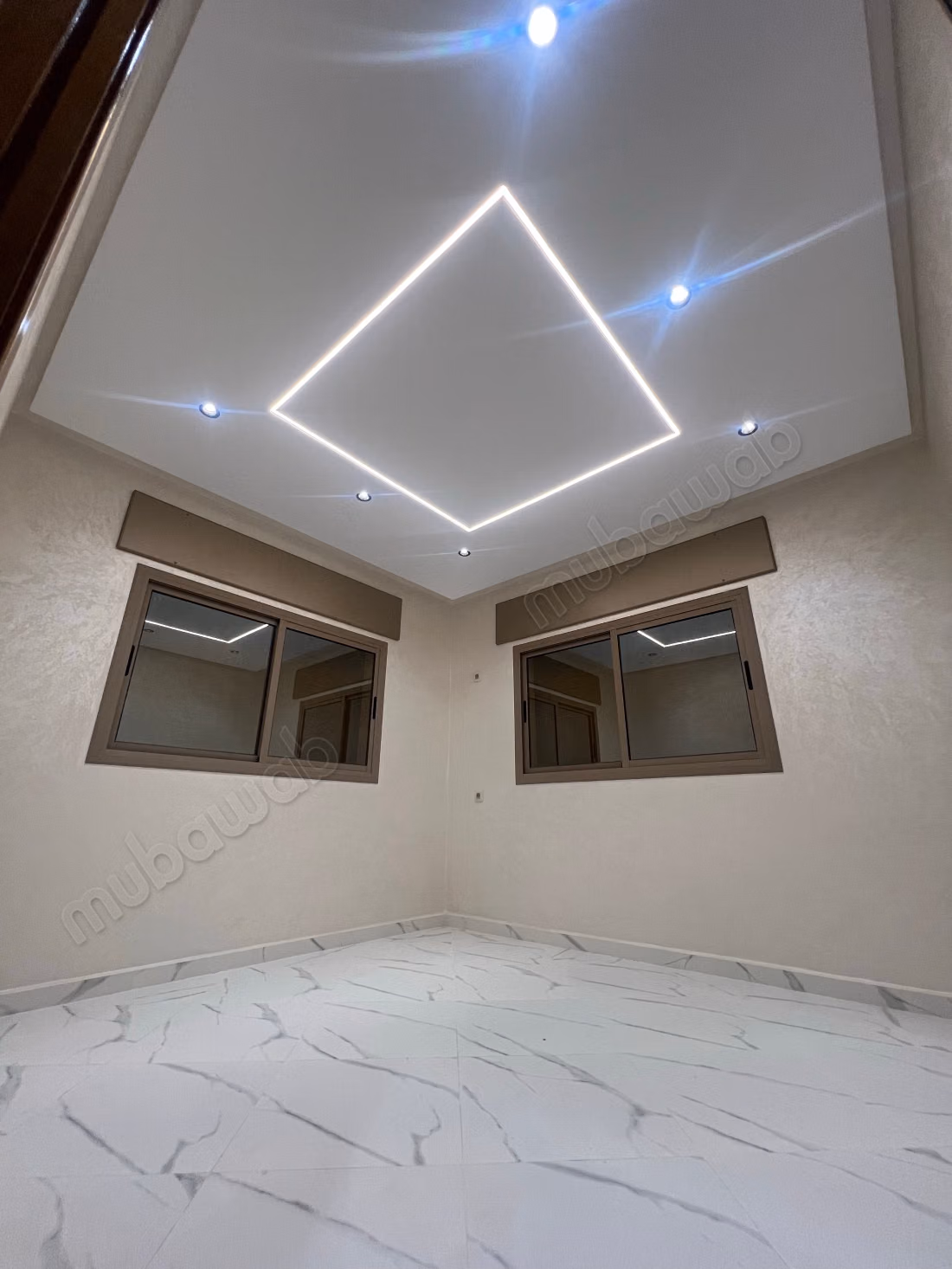 Maison enregistrée à vendre dans la subdivision du lac 2 meublée