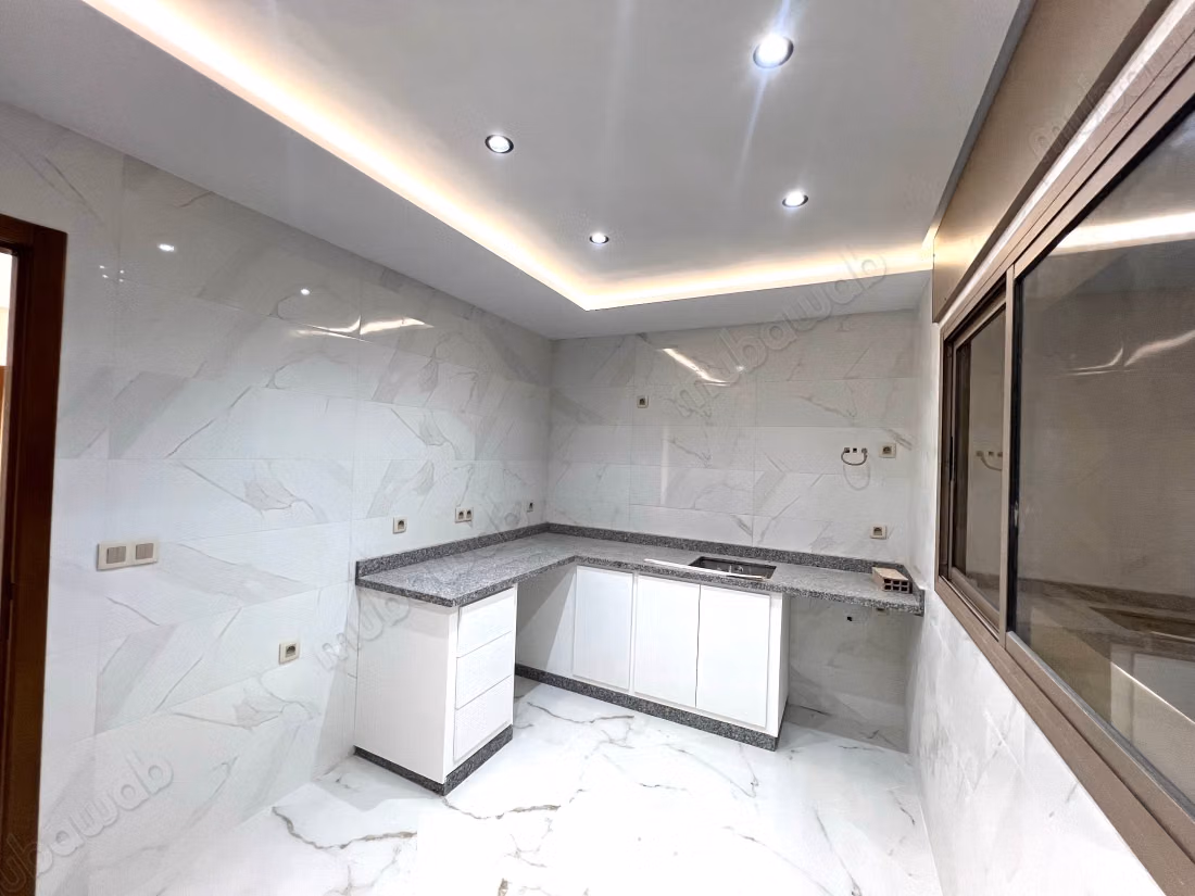 Maison enregistrée à vendre dans la subdivision du lac 2 meublée