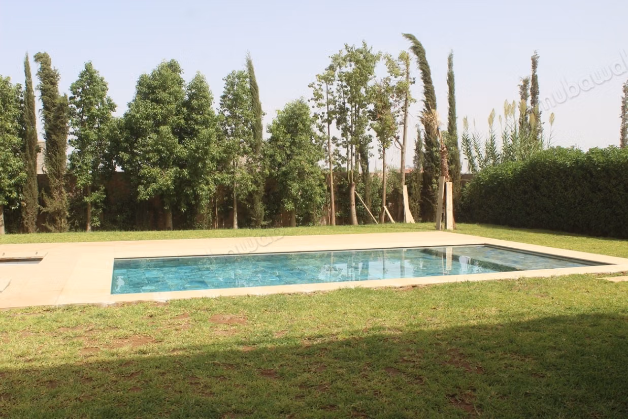 Magnifique villa a Vendre de trois chambres
