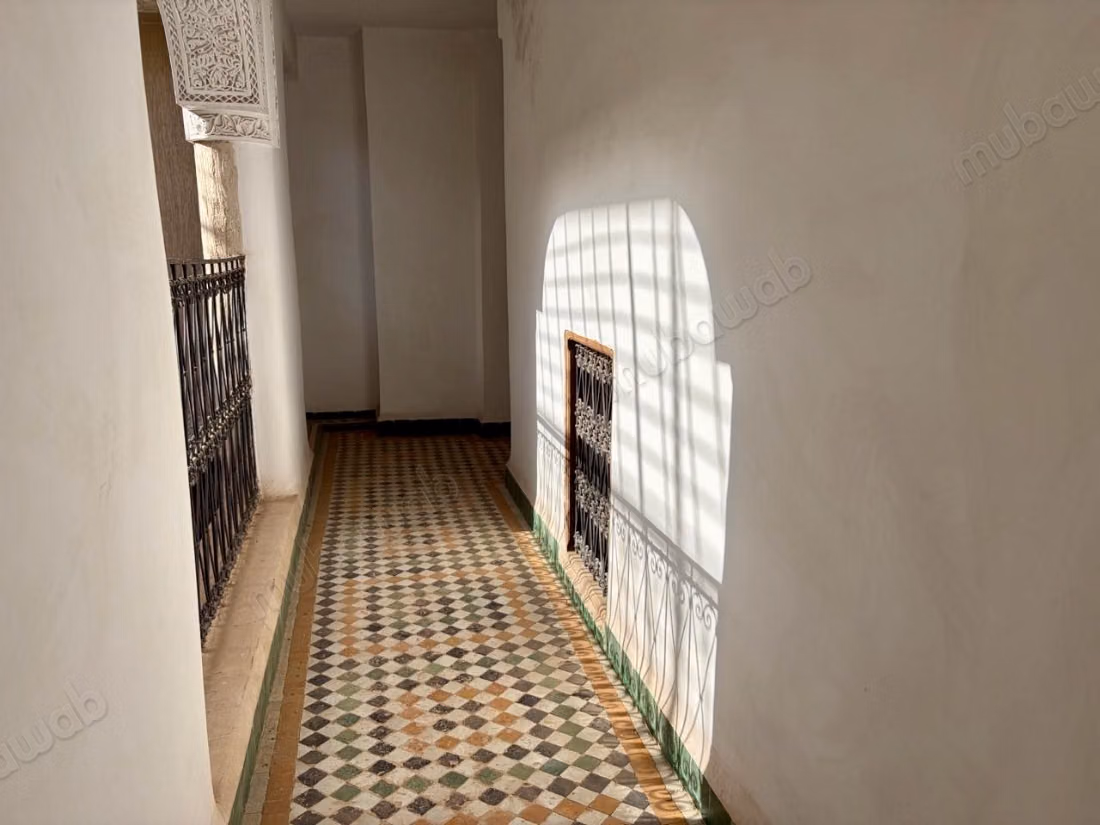 رياض ساحر يقع في باتا