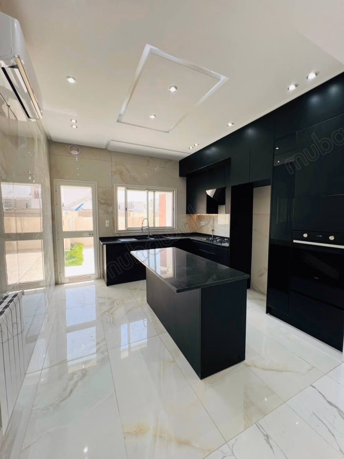 For sale, a direct promoter duplex in Khezama Ouest