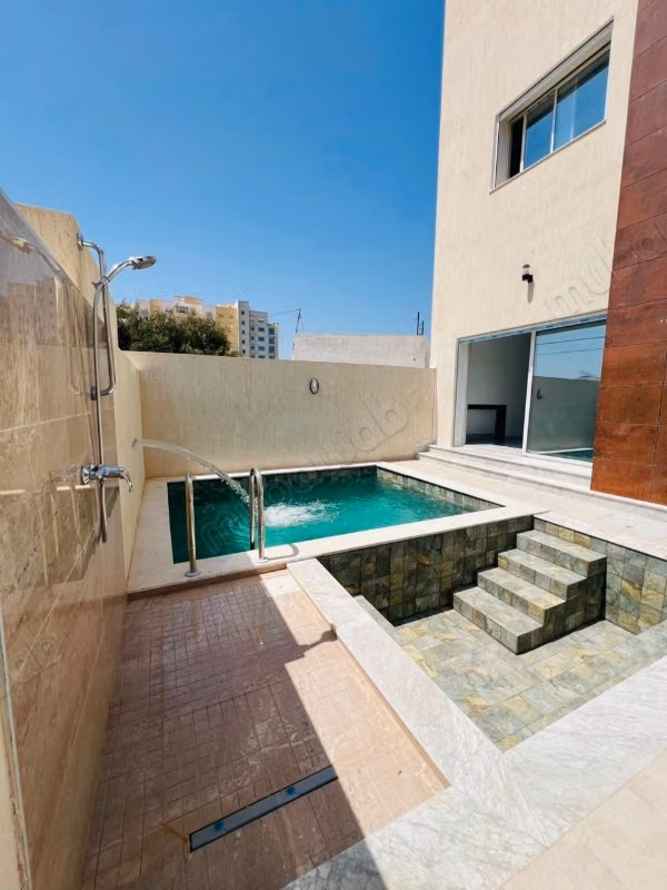 In vendita, un duplex direttamente dal promotore a Khezama Ouest