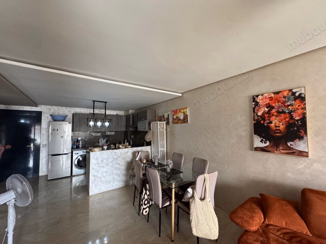 Luminoso Apartamento Amueblado en Alquiler en el Corazón de Guéliz