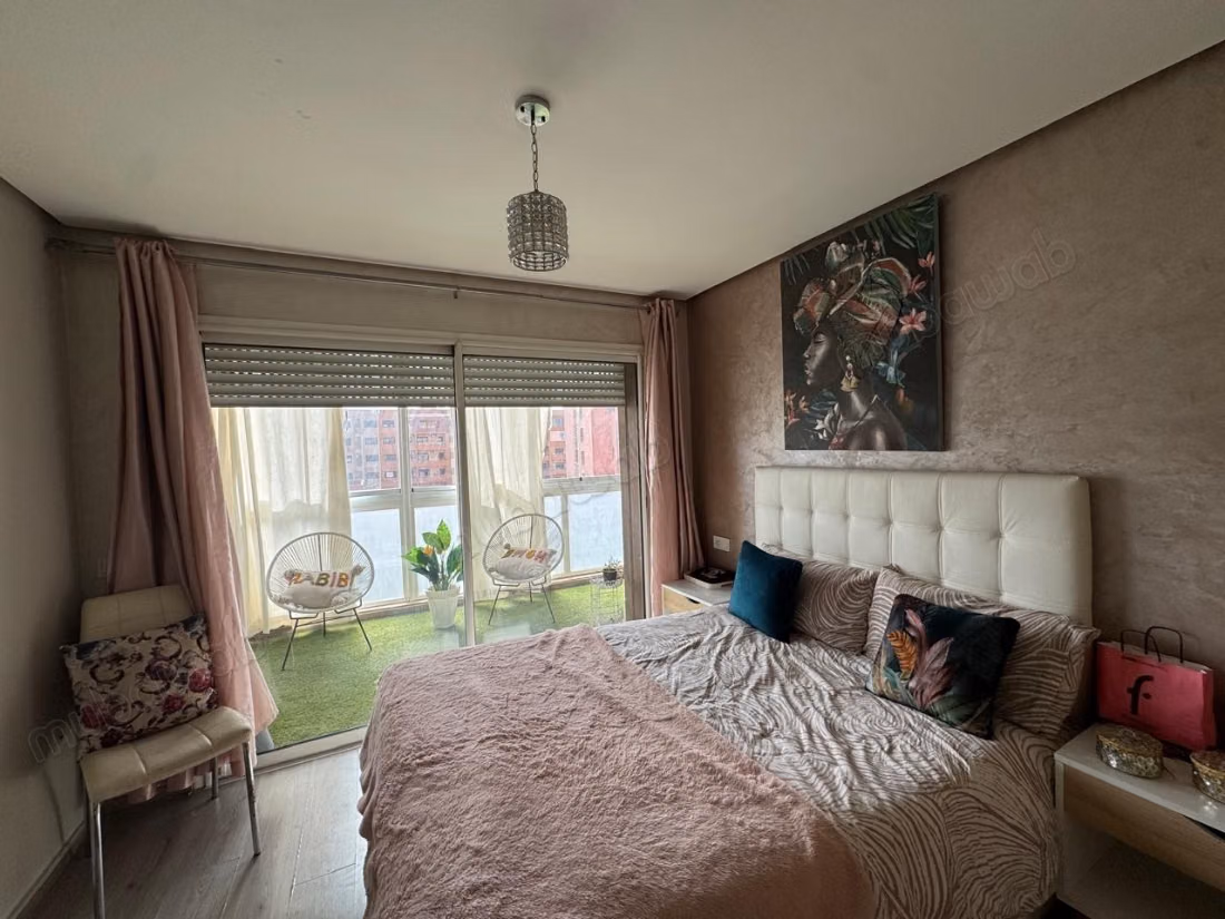 Luminoso Apartamento Amueblado en Alquiler en el Corazón de Guéliz