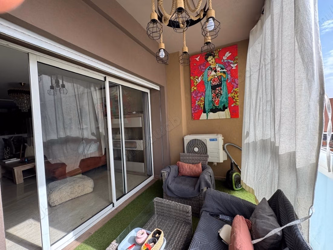 Luminoso Apartamento Amueblado en Alquiler en el Corazón de Guéliz