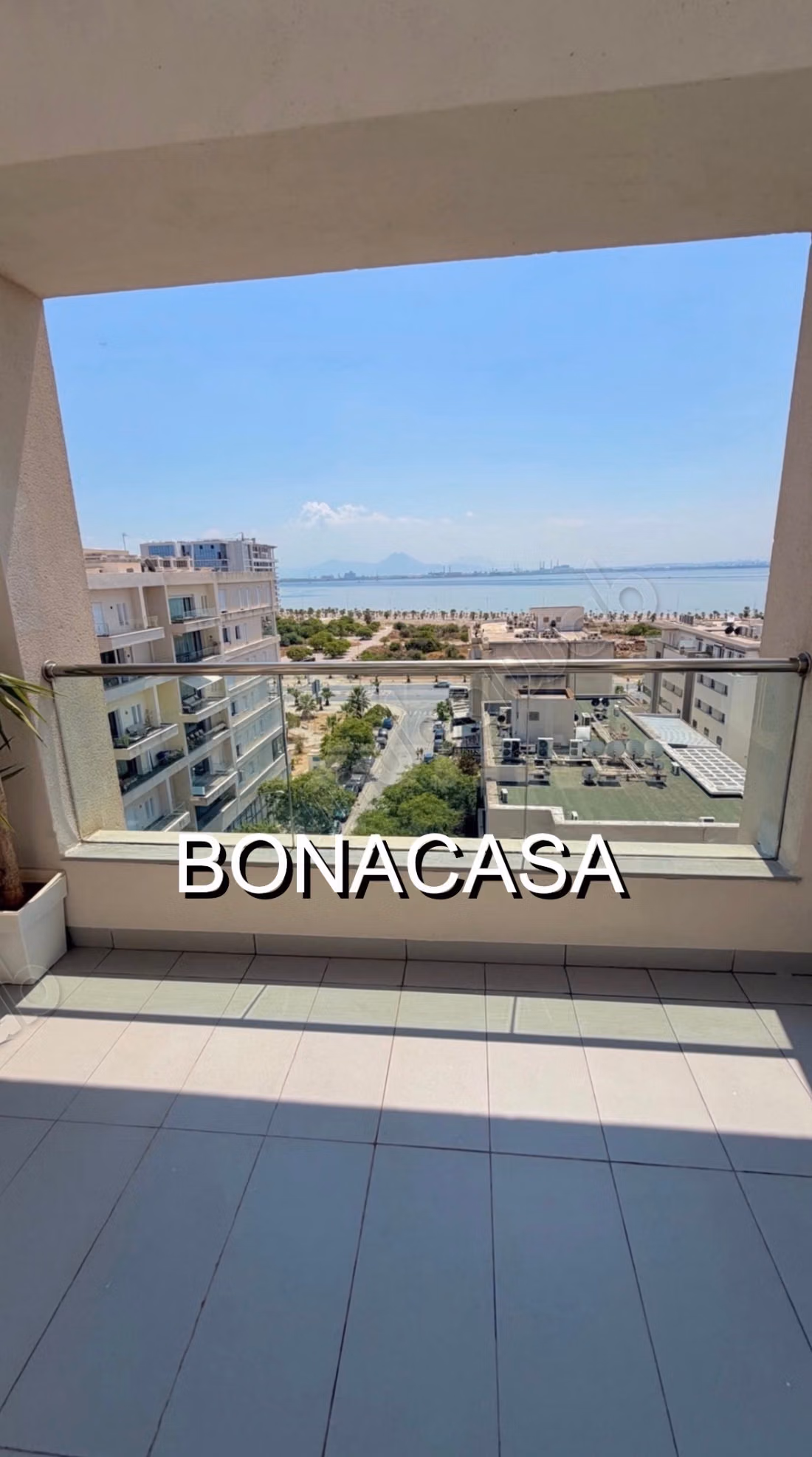 Penthouse meublé S4 à louer au cœur des berges du lac2