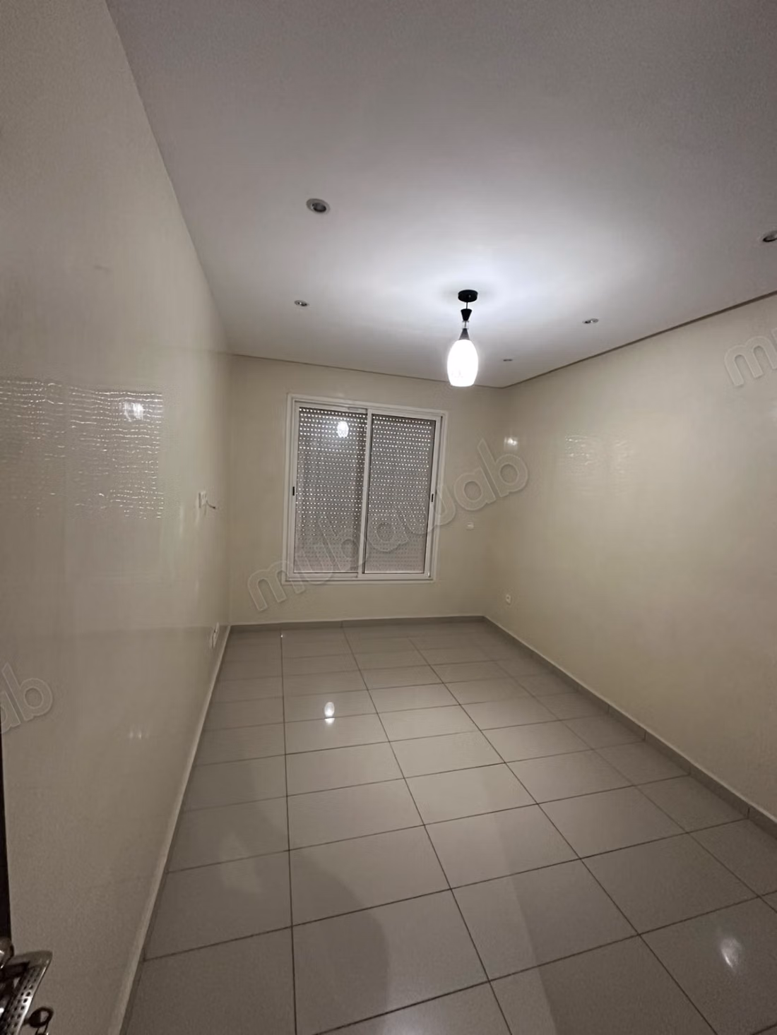 Un bel appartement vide à louer 
Mimosas kénitra