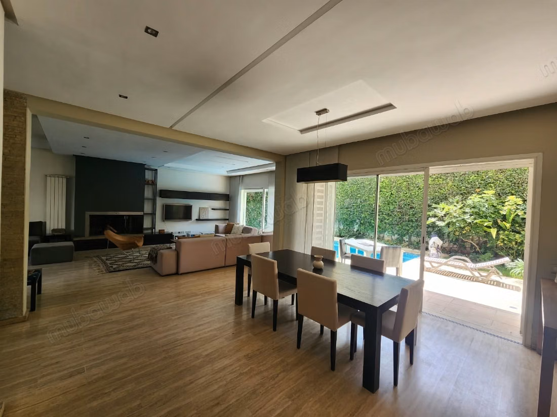 Villa au style épurée à louer, Casanearshore