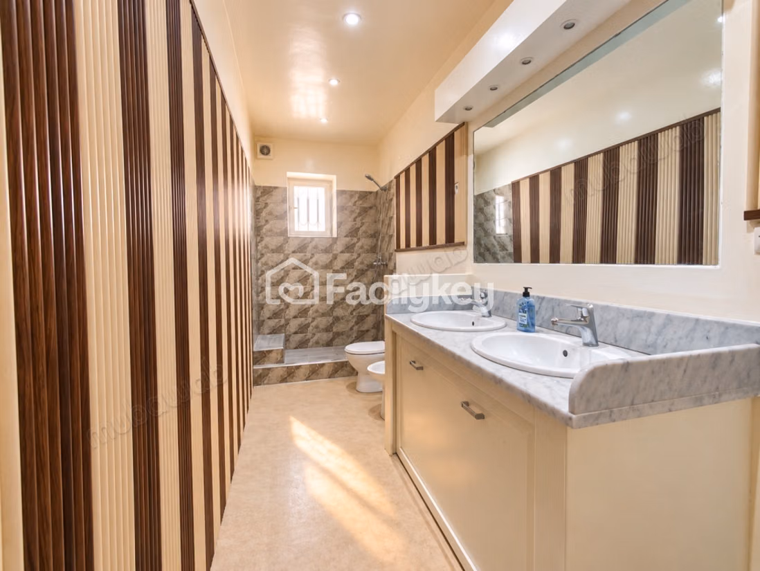 Villa van 200 m² in Casablanca