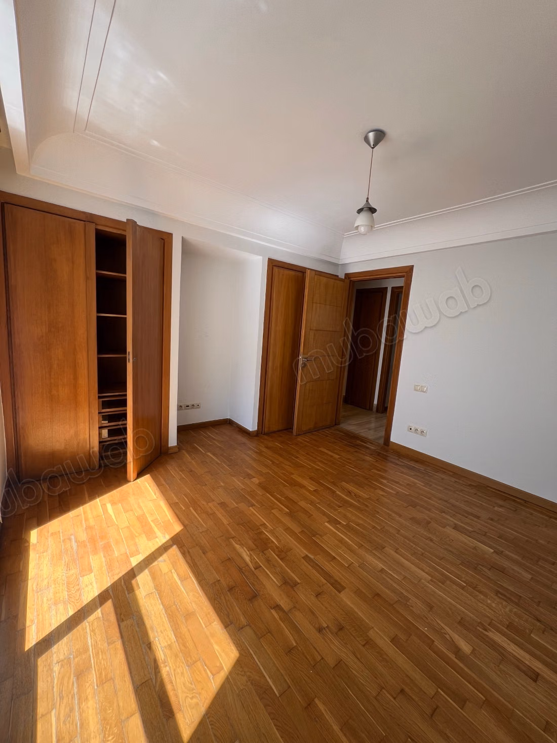 Prachtig appartement te huur in de Gouden Driehoek. 4 mooie kamers