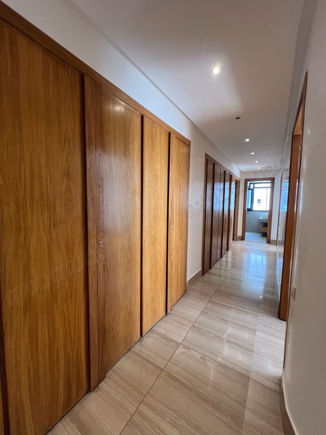 Prachtig appartement te huur in de Gouden Driehoek. 4 mooie kamers