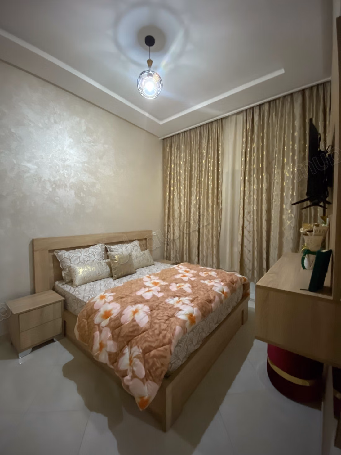 Appartamento molto bello in affitto a Hay Mohammadi. Superficie totale di 70 m². Completamente arredato