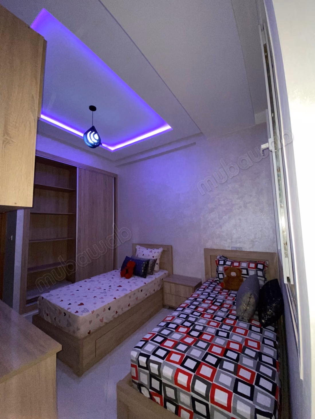 Appartamento molto bello in affitto a Hay Mohammadi. Superficie totale di 70 m². Completamente arredato