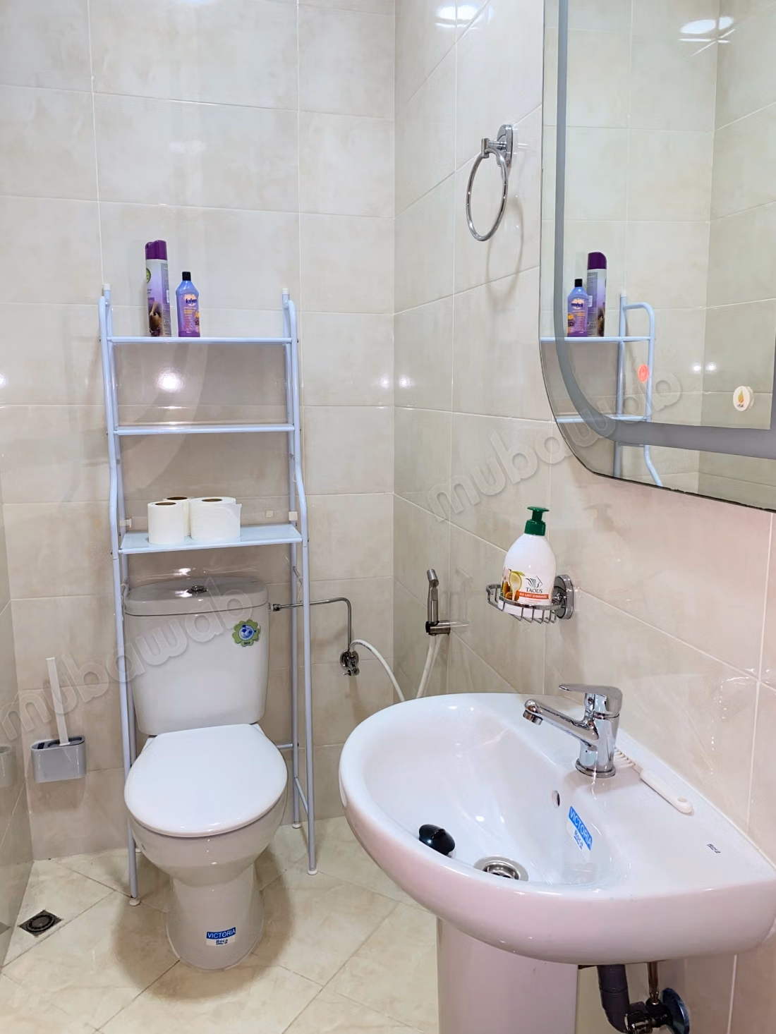 Appartamento molto bello in affitto a Hay Mohammadi. Superficie totale di 70 m². Completamente arredato