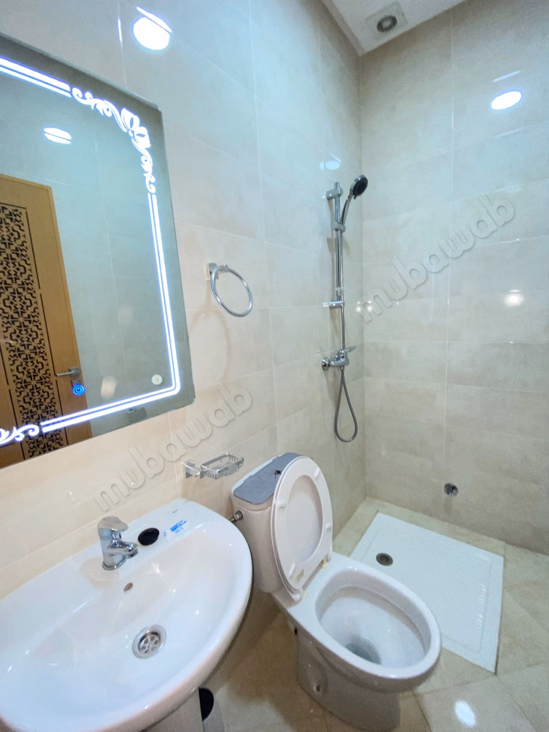 Appartamento molto bello in affitto a Hay Mohammadi. Superficie totale di 70 m². Completamente arredato