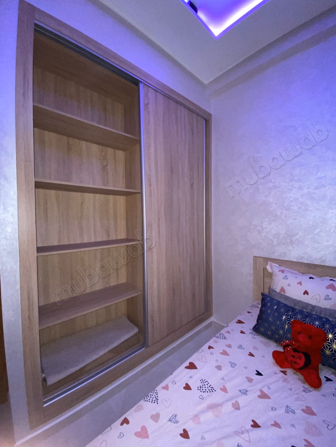 Appartamento molto bello in affitto a Hay Mohammadi. Superficie totale di 70 m². Completamente arredato