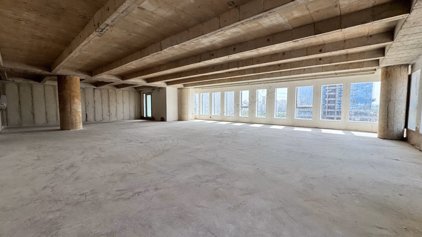 CFC Bureaux Premium Modulables, À partir de 169,9 m², Services & Parking
