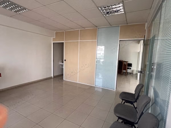 Bureaux en location à Maârif Extension.
Surface de 74 m²