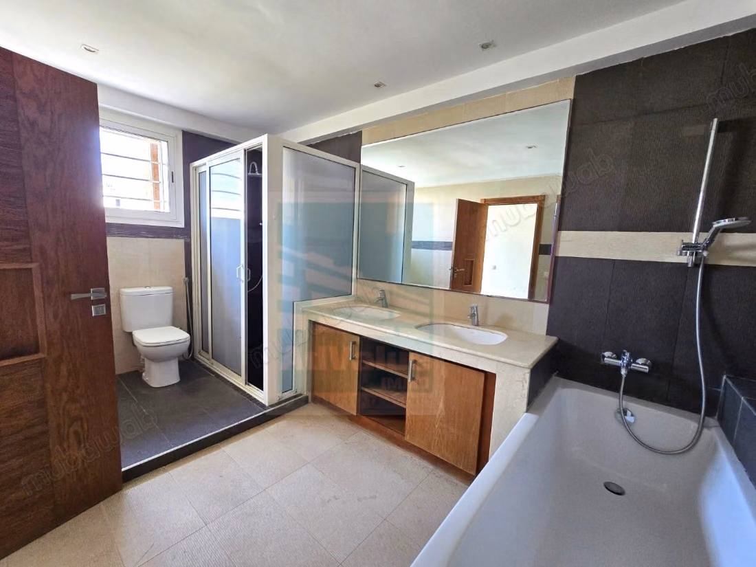 DL. 1035: Villa contemporaine au quartier Oasis