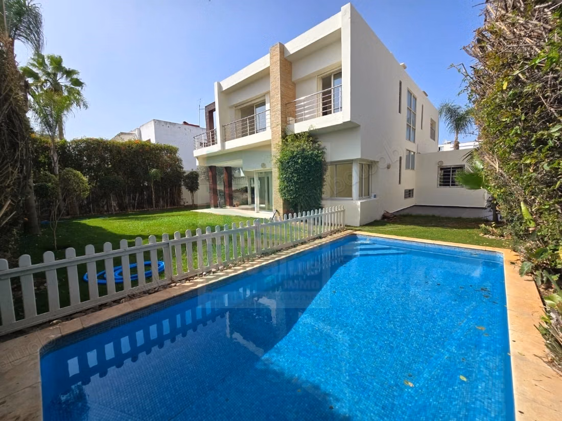 DL. 1035: Villa contemporaine au quartier Oasis