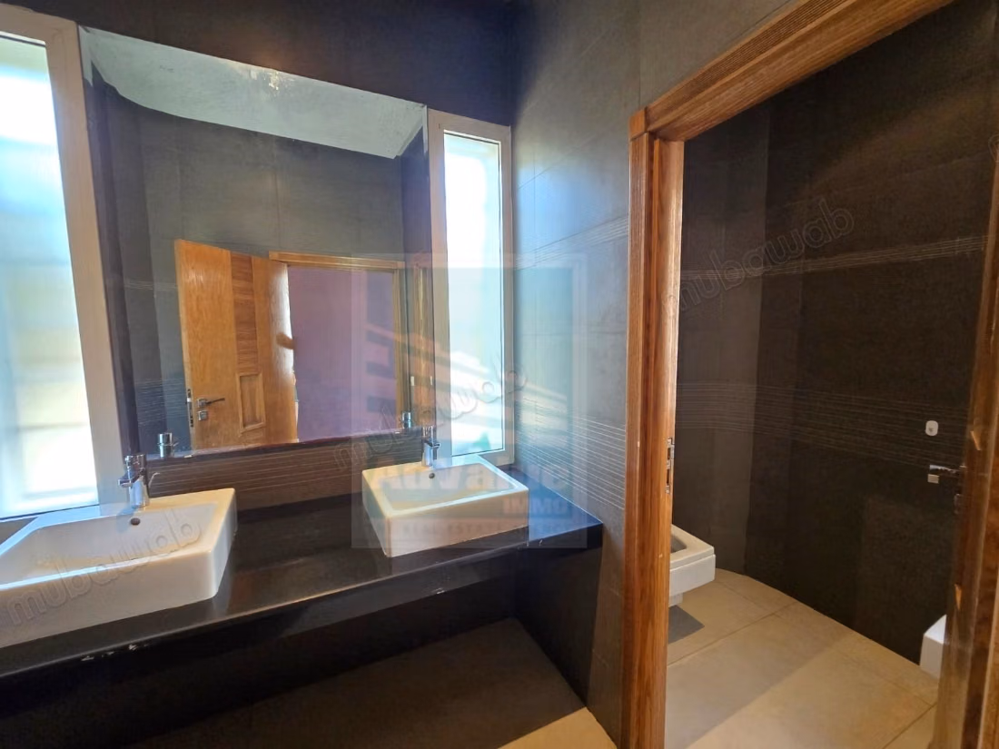 DL. 1035: Villa contemporaine au quartier Oasis