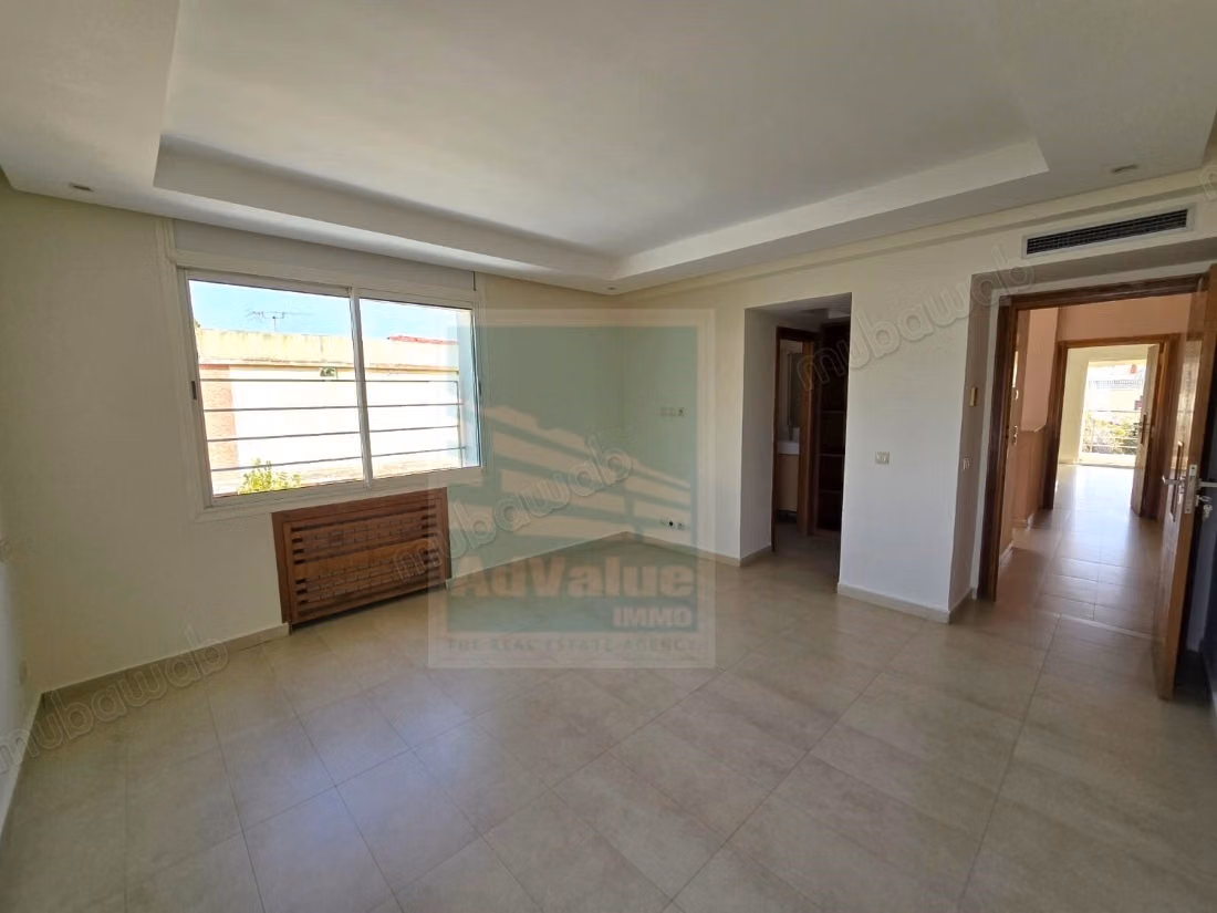 DL. 1035: Villa contemporaine au quartier Oasis