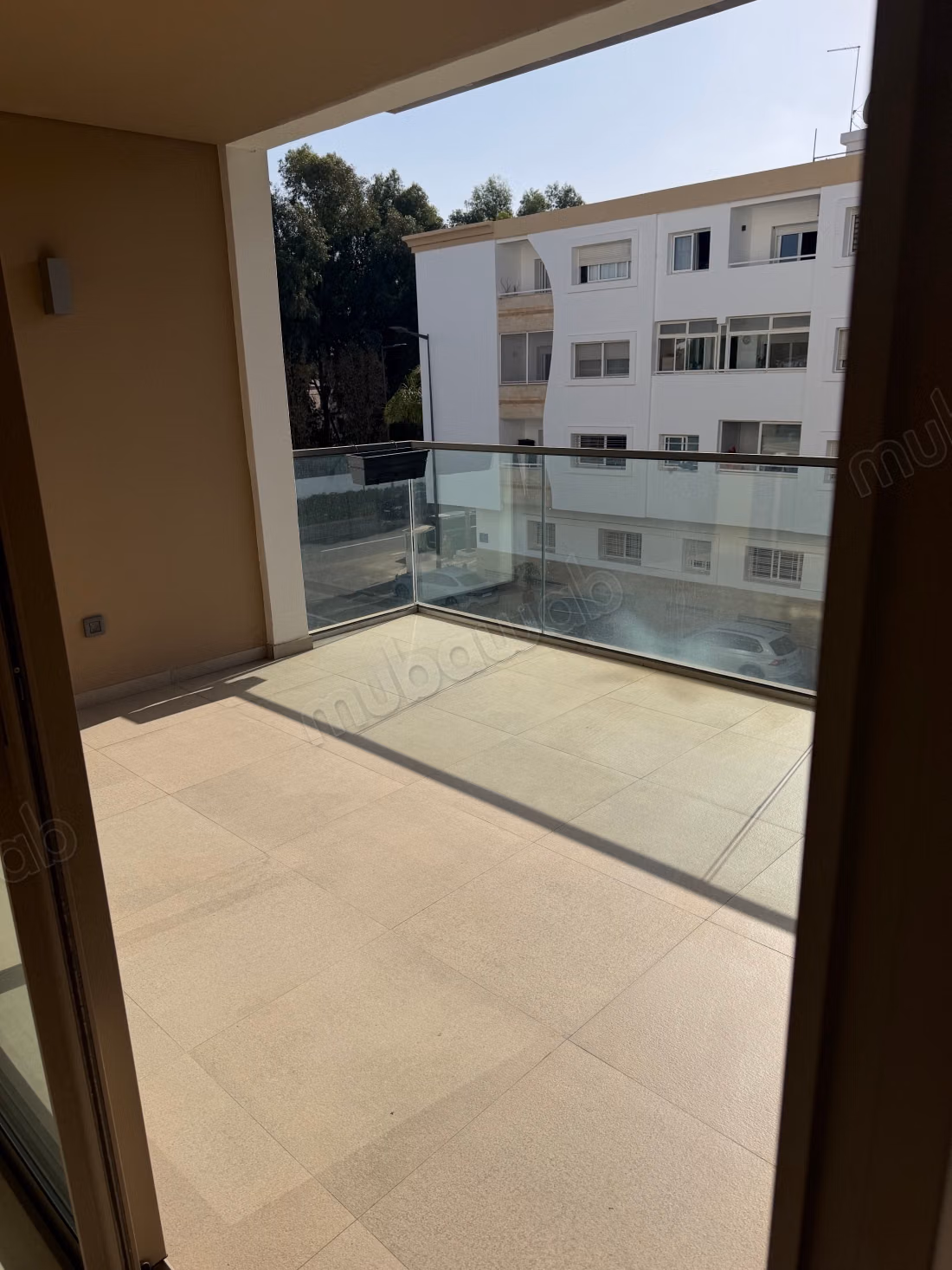 Rent this apartment in Souissi. 3 bedrooms. Concierge and pool