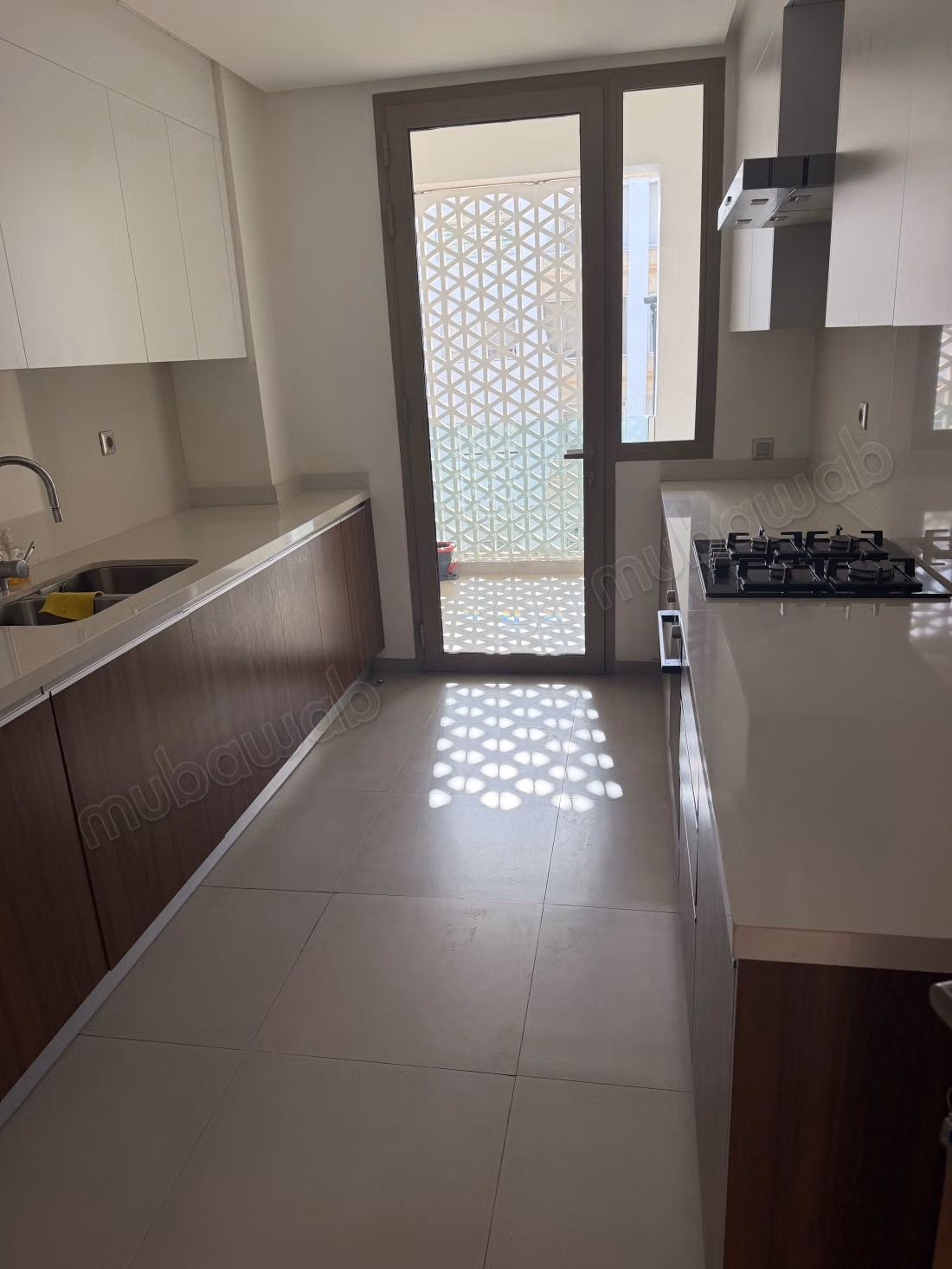 Rent this apartment in Souissi. 3 bedrooms. Concierge and pool