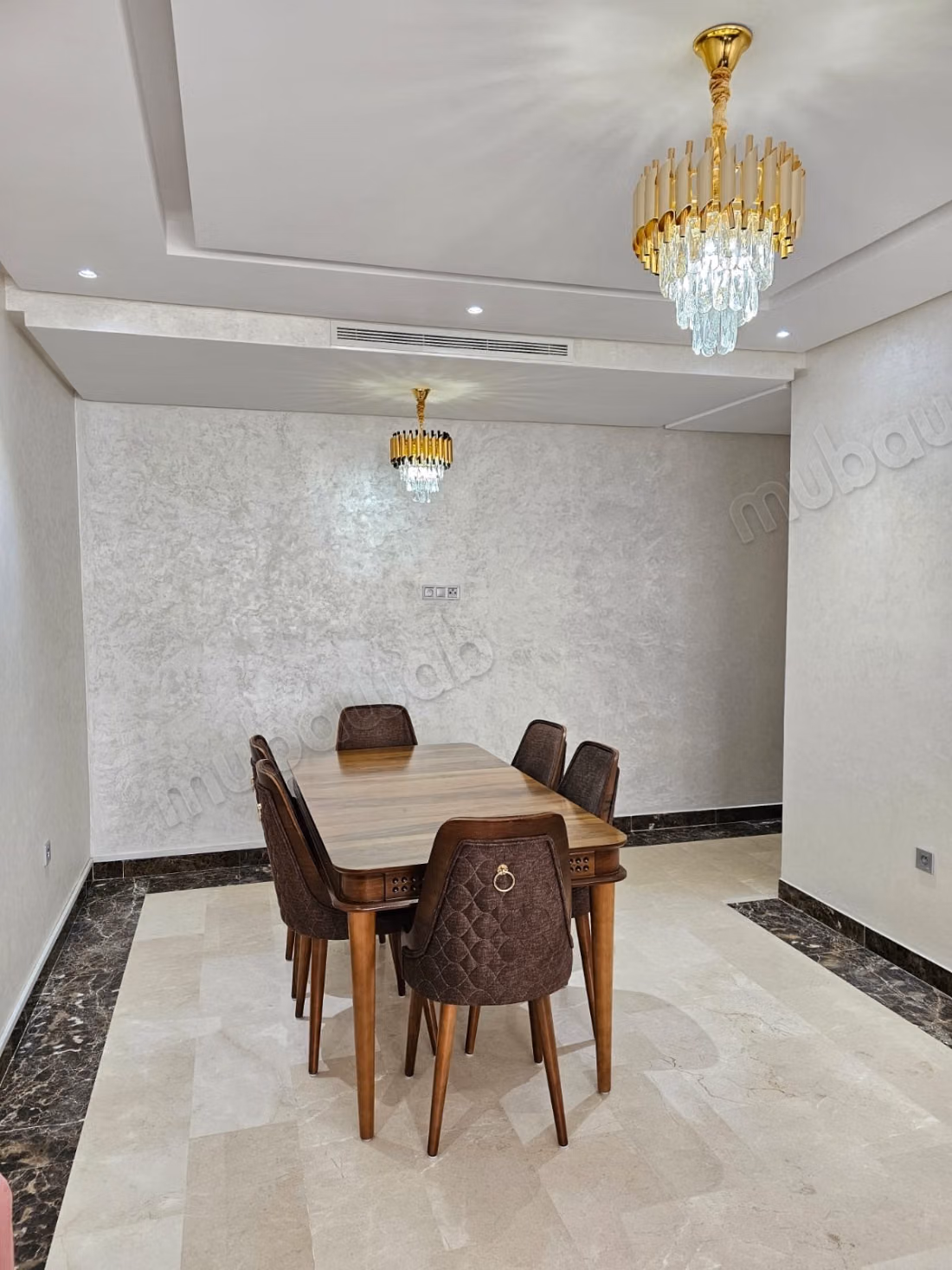 Louez cet appartement à Mannesmann. 
3Pièces Meublé