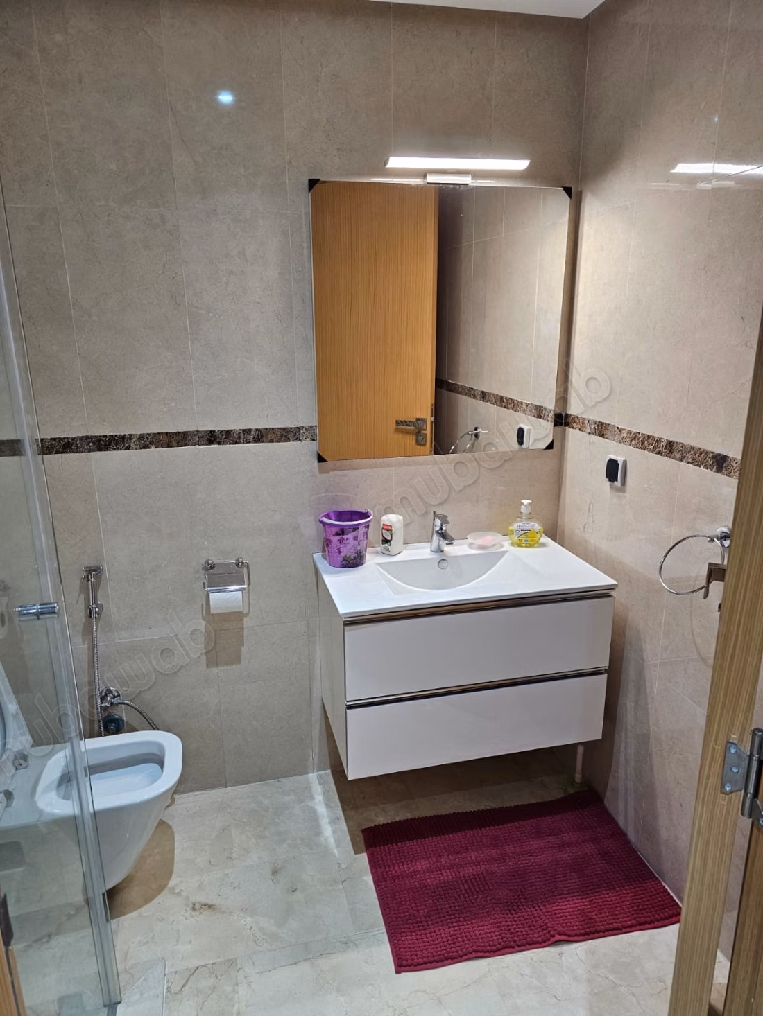 Louez cet appartement à Mannesmann. 
3Pièces Meublé
