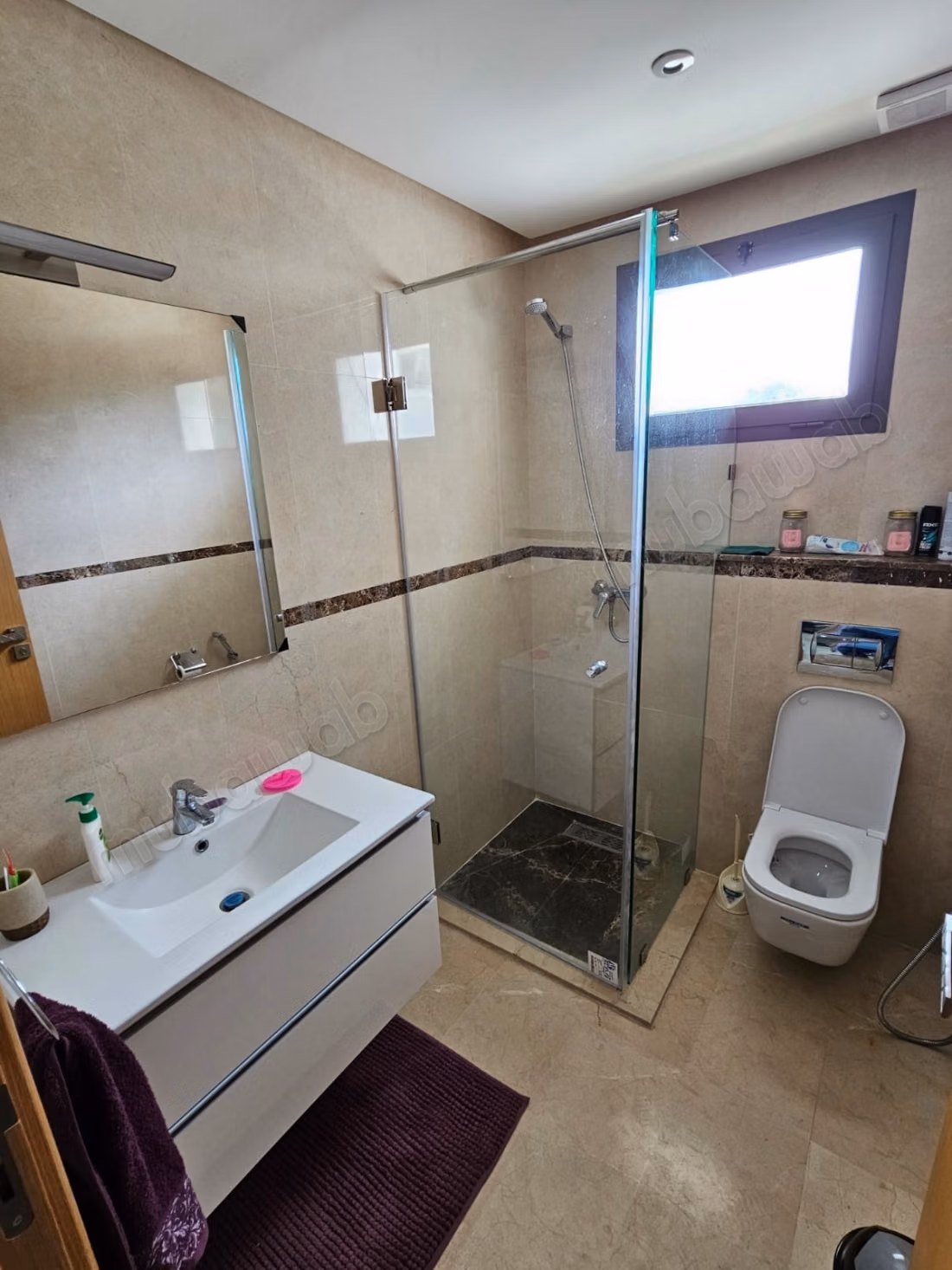 Louez cet appartement à Mannesmann. 
3Pièces Meublé