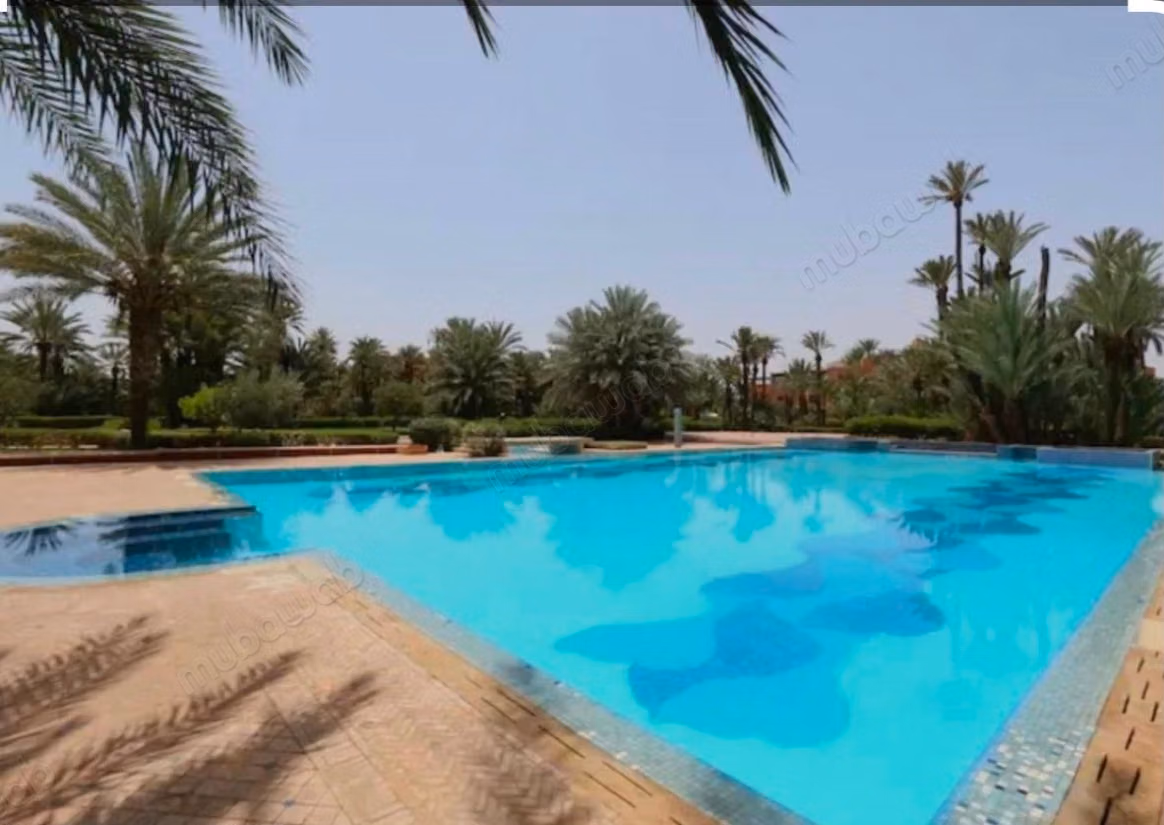 Appartement à vendre sur la route de Casablanca. Superficie totale 126 m². Meublé — 3