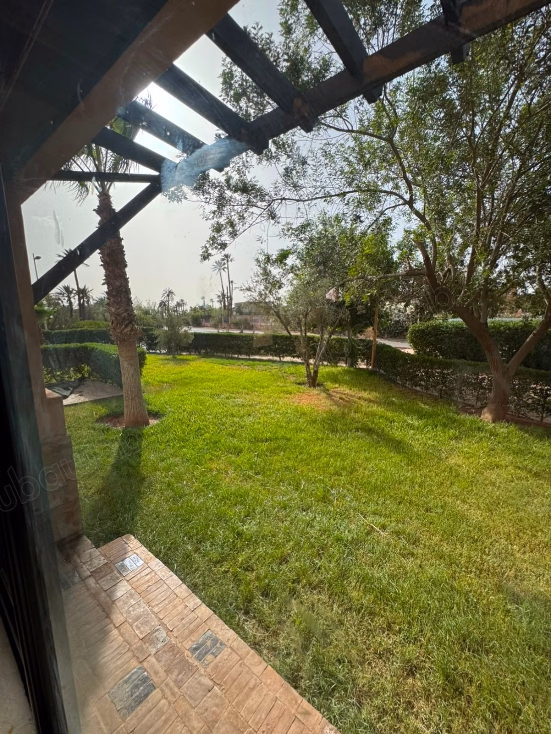 Appartement à vendre sur la route de Casablanca. Superficie totale 126 m². Meublé — 5